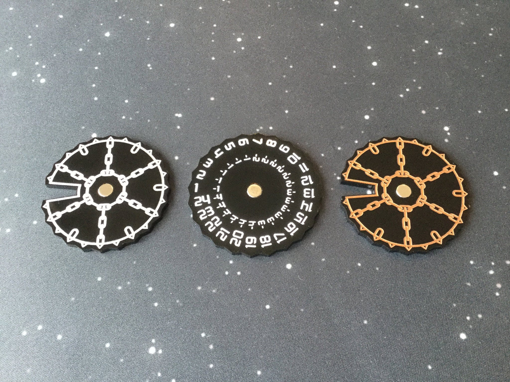 Keyforge compatible, acrylic chain tracker dial